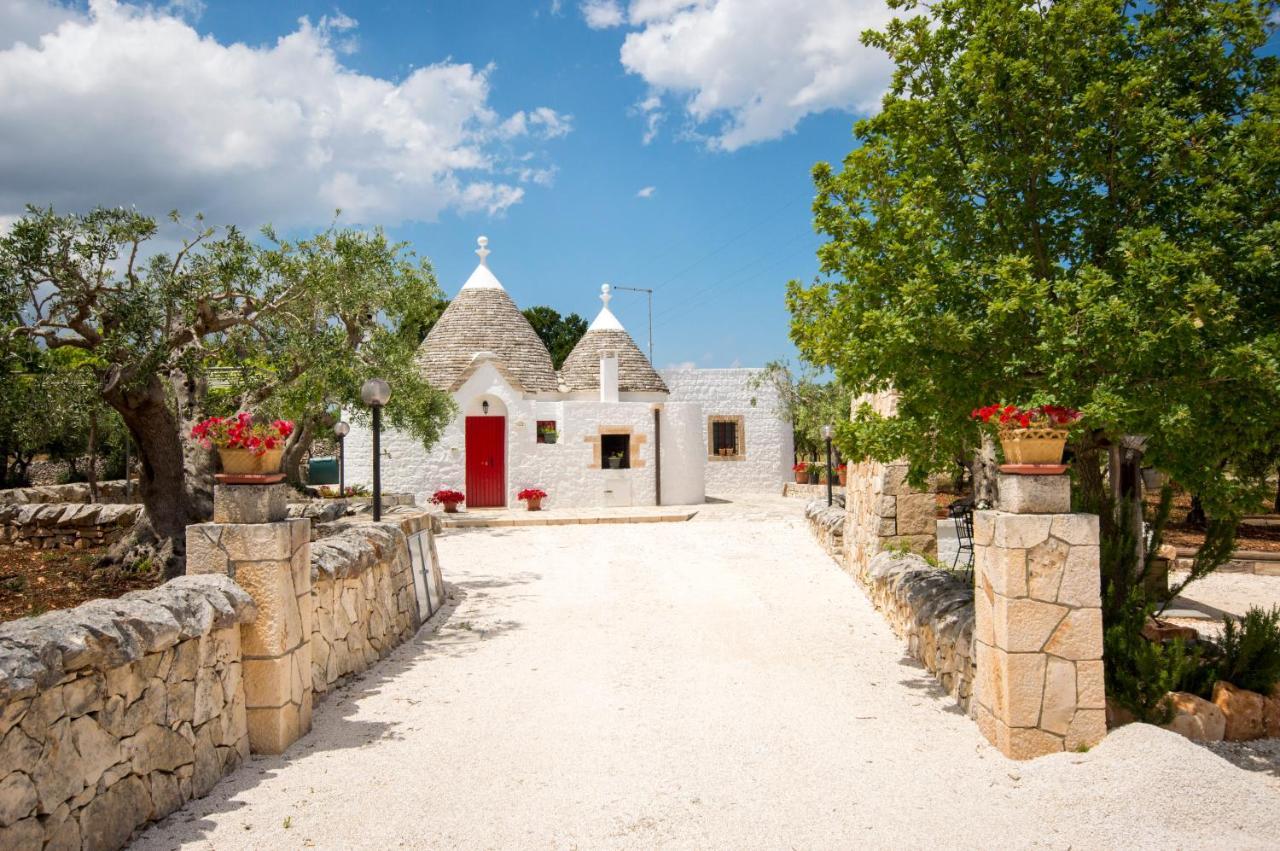I Trulli Degli Ulivi Villa Locorotondo Eksteriør bilde
