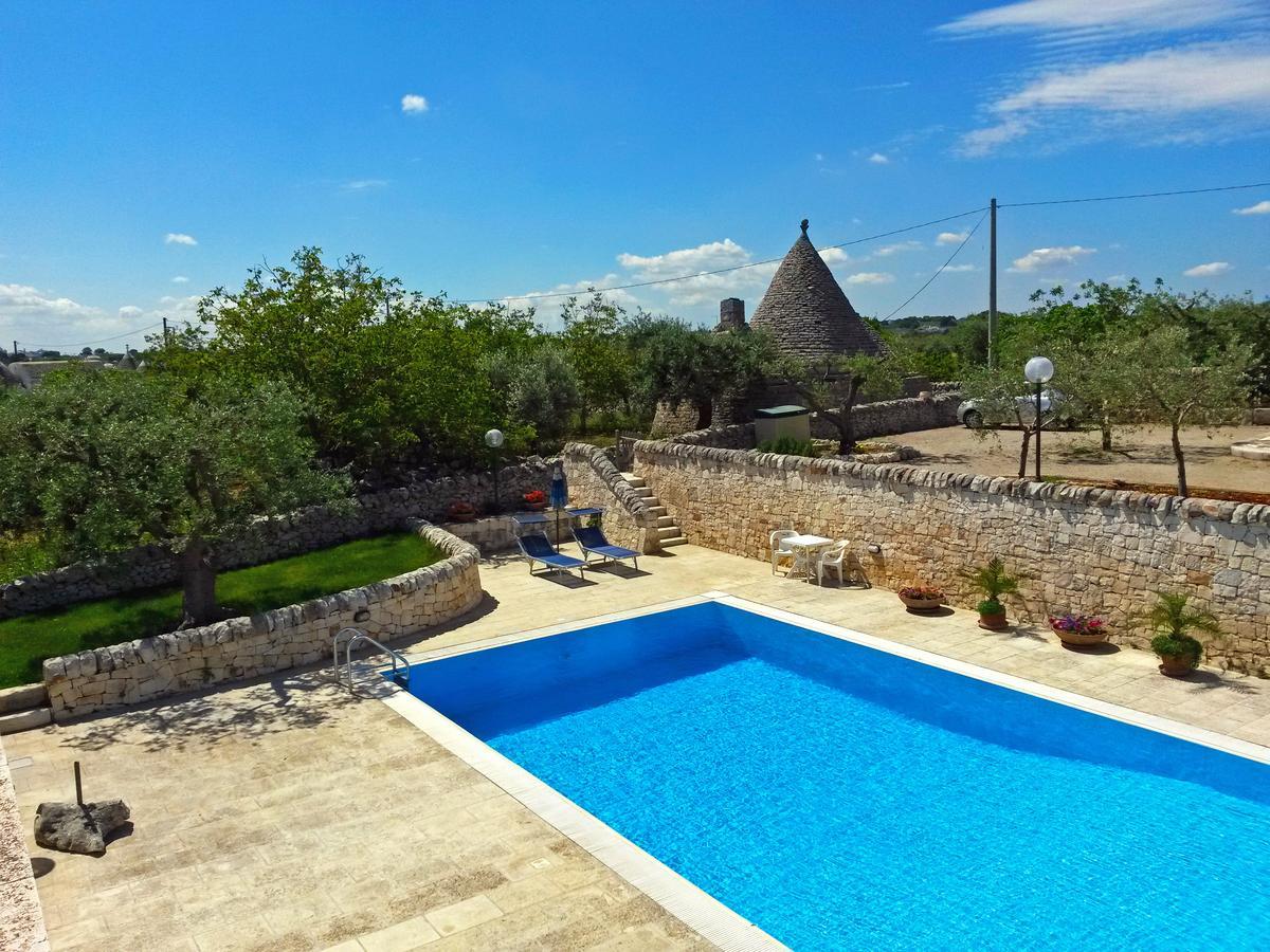 I Trulli Degli Ulivi Villa Locorotondo Eksteriør bilde
